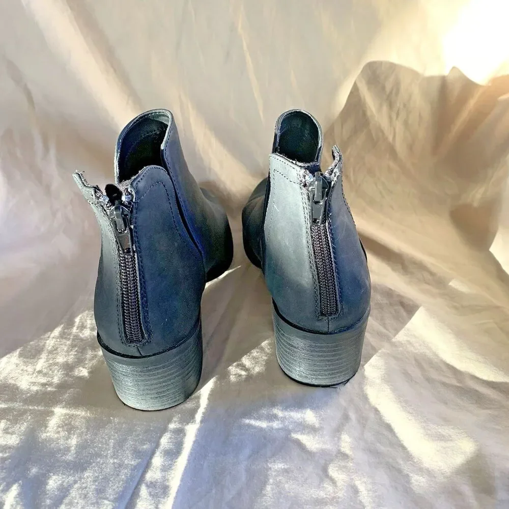Steve Madden Women’s Chelsea Ankle Boots – Size 5 – Black Block Heel